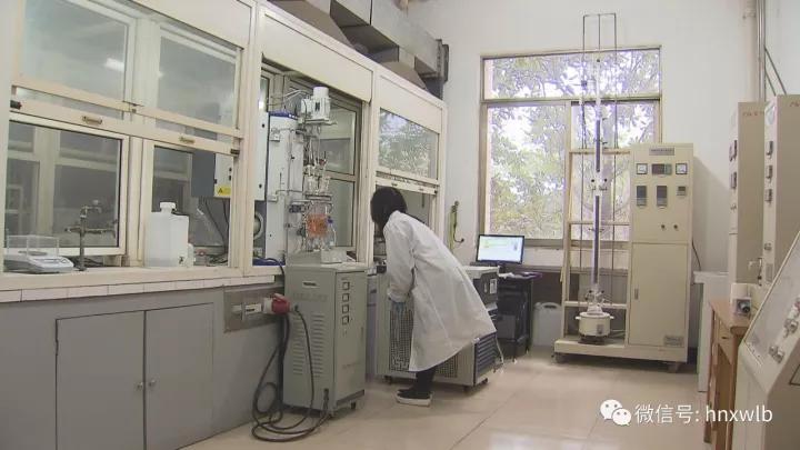 海利集團,長沙殺蟲劑,長沙光氣衍生物,長沙氨基酸保護劑,長沙鋰離子電池材料 海利集團,長沙殺蟲劑,長沙光氣衍生物,長沙氨基酸保護劑,長沙鋰離子電池材料